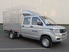 仓栅式运输车