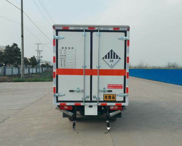 順風(fēng)智造牌SFZ5030XZWS6雜項危險物品廂式運輸車公告圖片