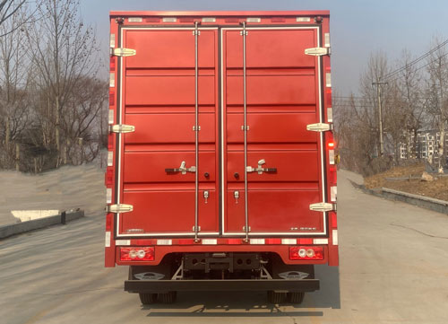 福田牌BJ5043XXY9JDA-03廂式運輸車公告圖片