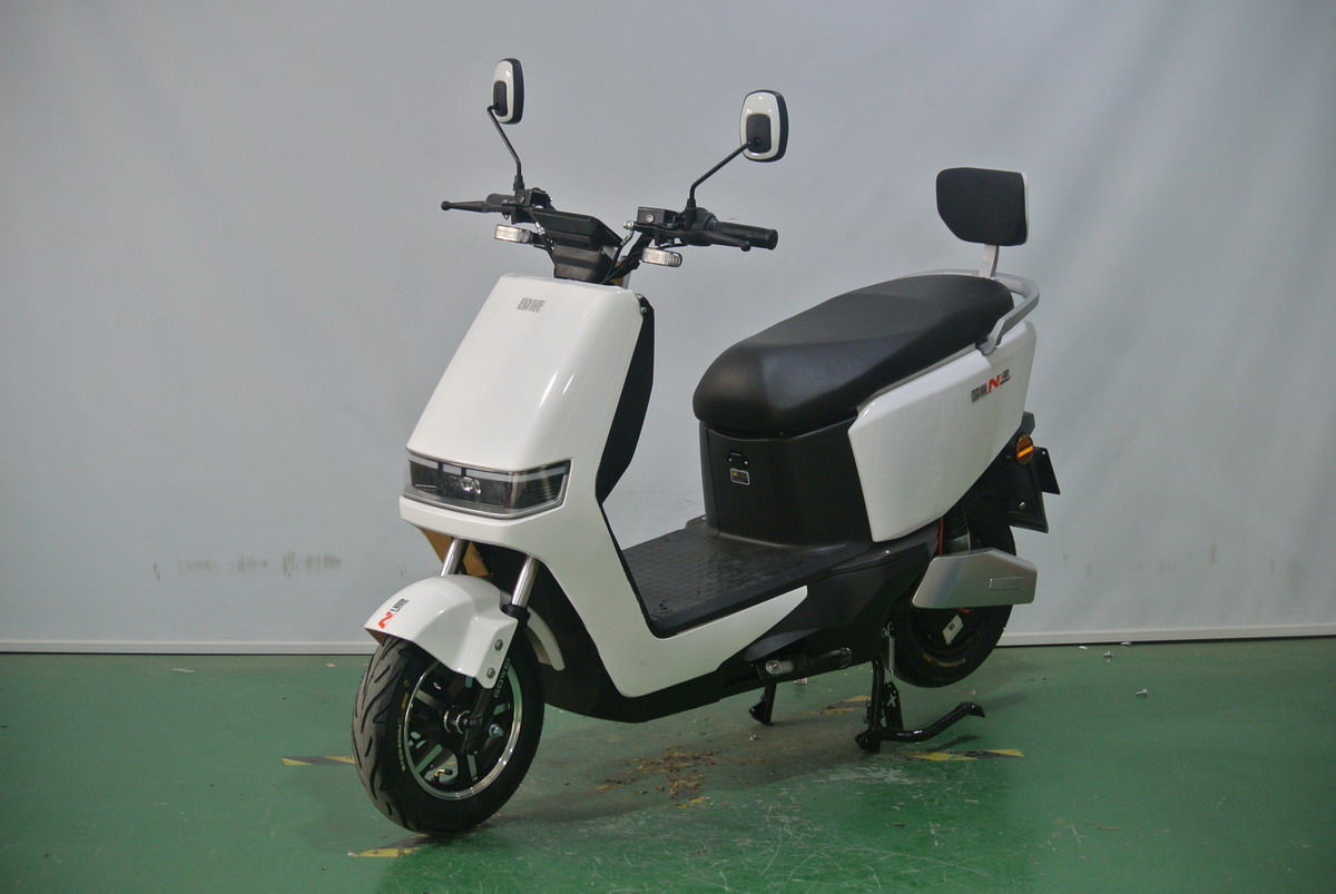 国威牌GW1200DT-6电动两轮摩托车公告图片