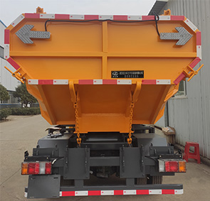 琴臺牌QT5071ZZZ6自裝卸式垃圾車公告圖片