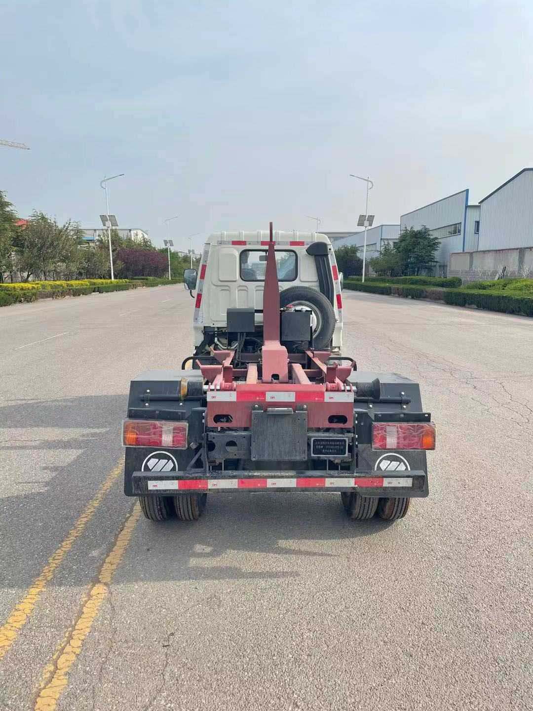 新鷗牌WVY5040ZXX-6A車廂可卸式垃圾車公告圖片