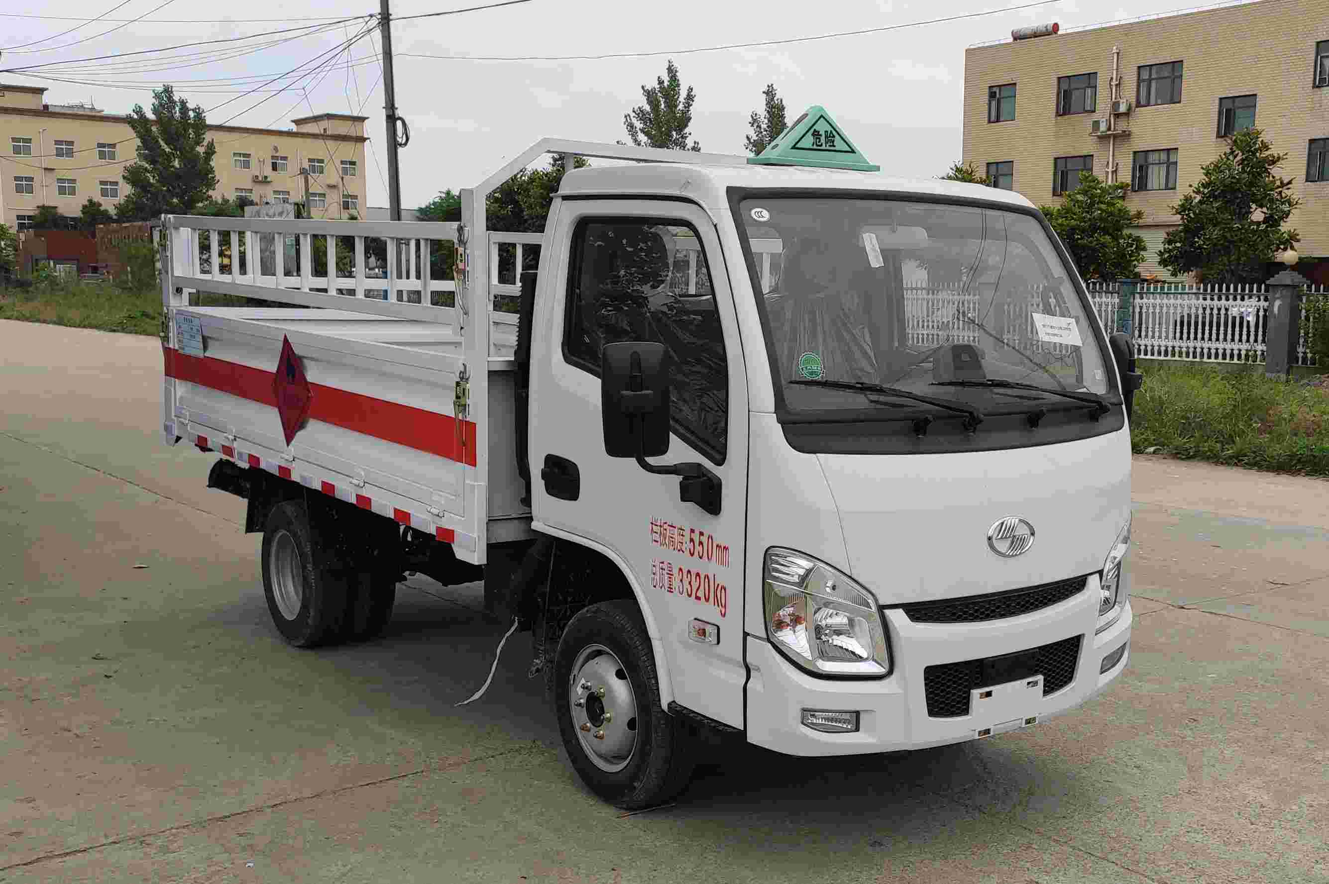 順風(fēng)智造牌SFZ5033TQPS6氣瓶運(yùn)輸車公告圖片