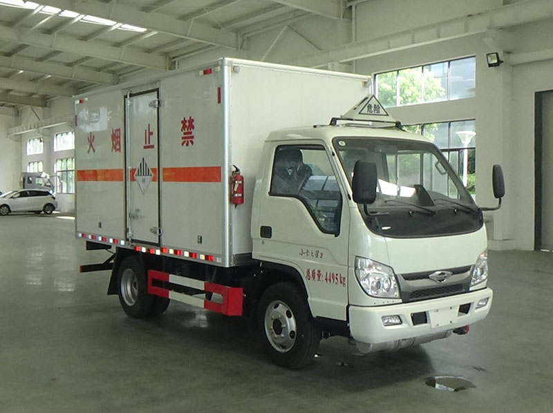 程力牌CL5040XZWB6ZX雜項(xiàng)危險(xiǎn)物品廂式運(yùn)輸車公告圖片