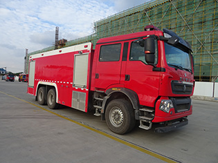 程力威牌CLW5320GXFPM160/HW泡沫消防车公告图片
