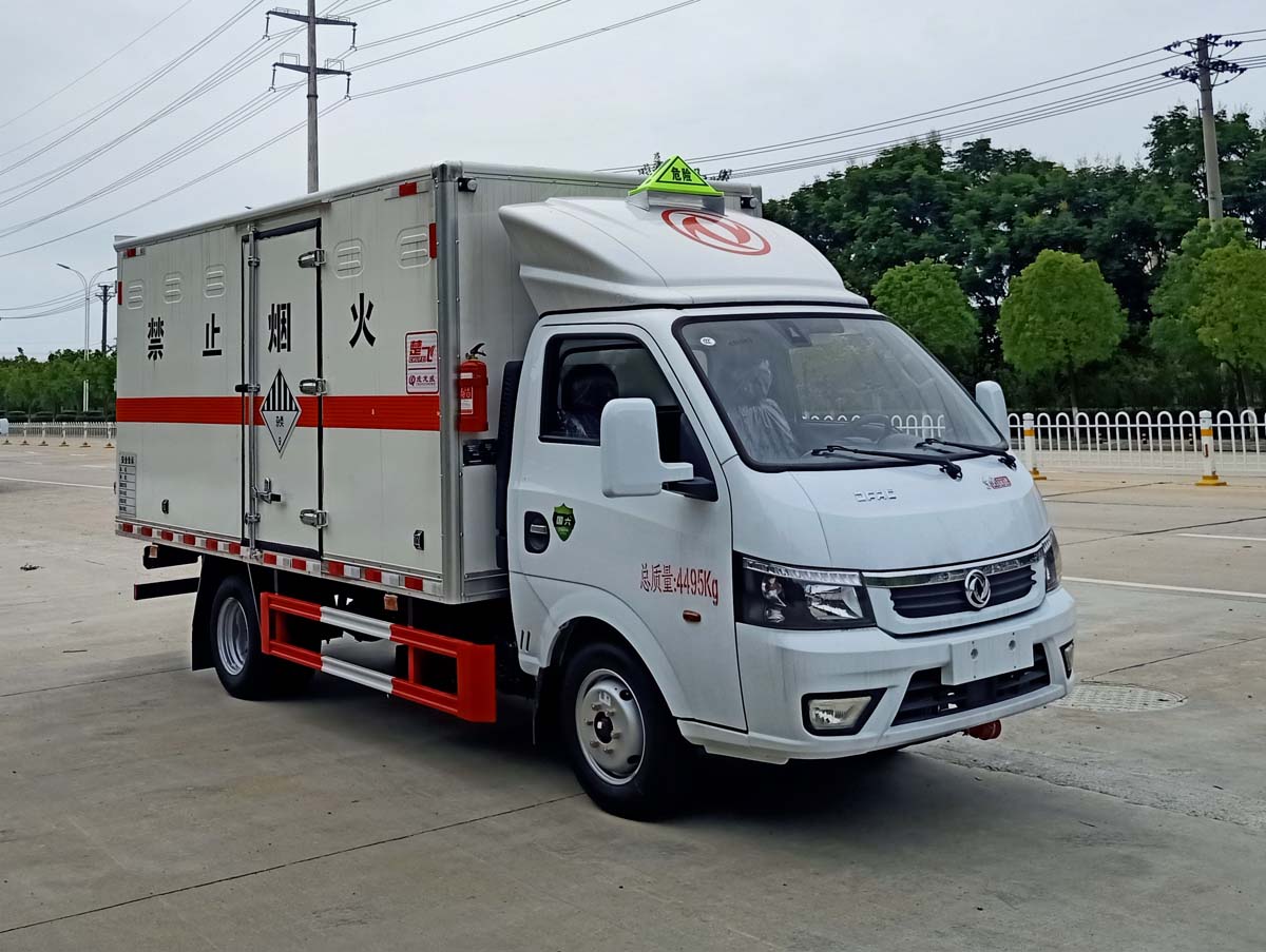 楚飞牌CLQ5040XZW6E杂项危险物品厢式运输车公告图片