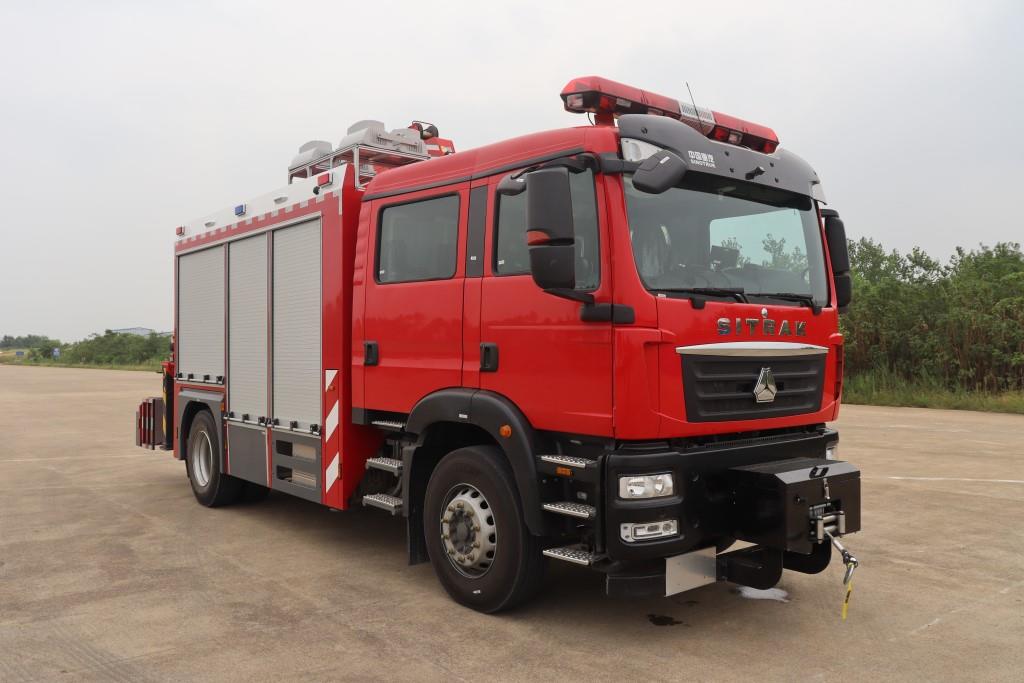 YL5140TXFJY130/SDK型抢险救援消防车图片