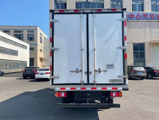 世技超堅(jiān)牌SJC5047XLC6冷藏車公告圖片