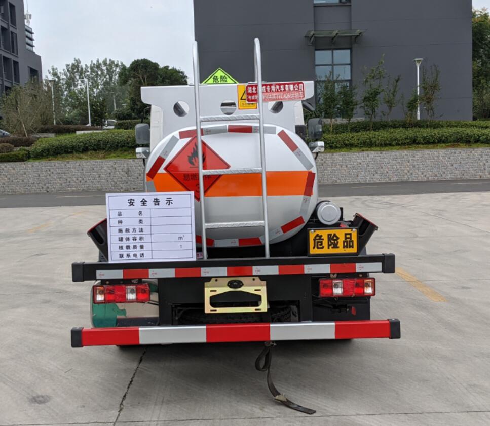 專威牌HTW5040GYYCAQ6運油車公告圖片