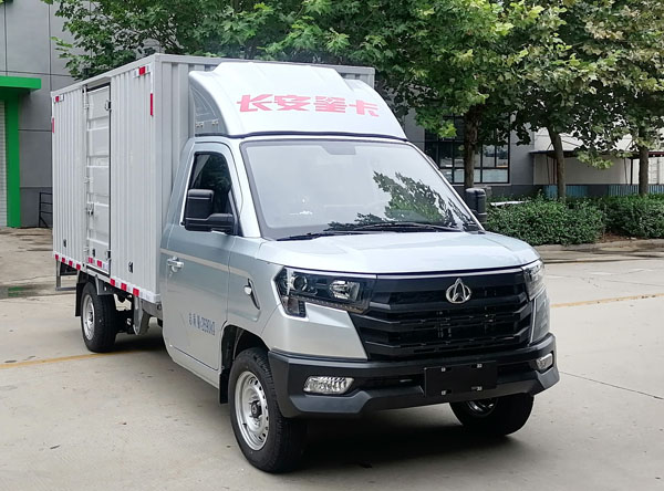 长安牌SC5032XXYDFAV6厢式运输车公告图片