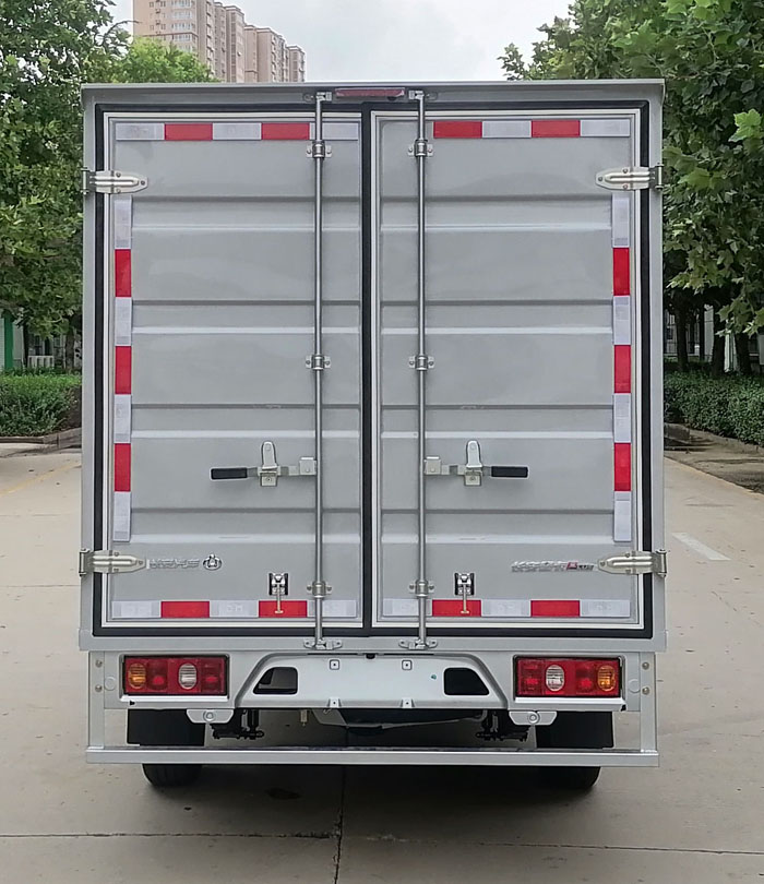 长安牌SC5032XXYDFAV6厢式运输车公告图片