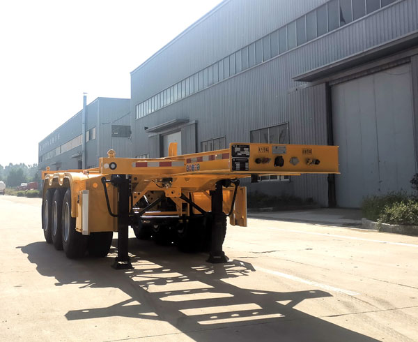 杨嘉牌7.9米35.3吨3轴集装箱运输半挂车(LHL9400TJZ20)