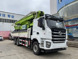 星通牌XTP5350THBCQ6混凝土泵车