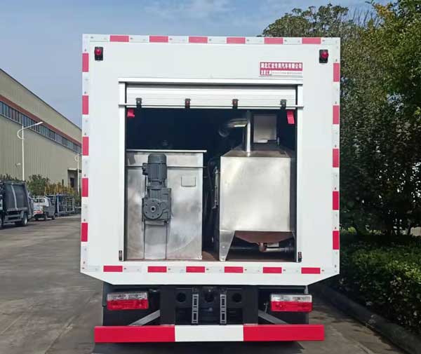 龍星匯牌HLV5071TCAEQ6餐廚垃圾處理車公告圖片