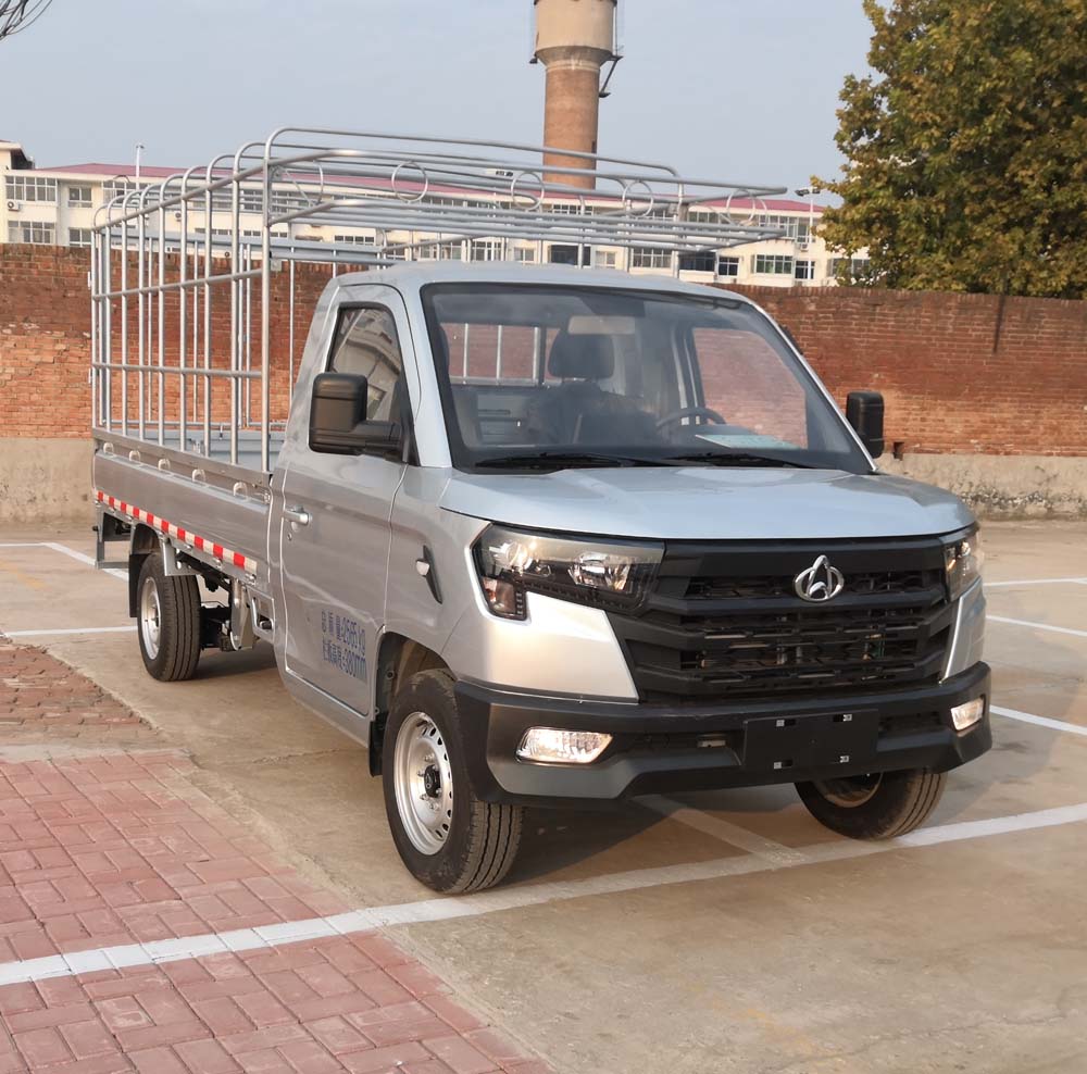 長(zhǎng)安牌SC5032CCYDFAX6倉(cāng)柵式運(yùn)輸車公告圖片