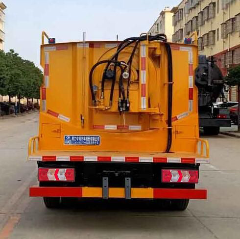 程力威牌CLW5040TYH6HC路面養(yǎng)護(hù)車公告圖片