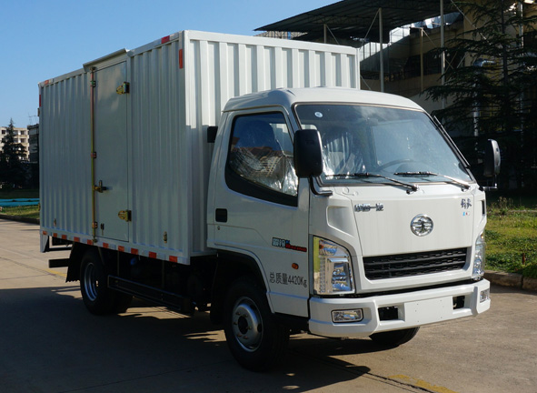 解放牌CA5040XXYK3LE6-2廂式運(yùn)輸車公告圖片