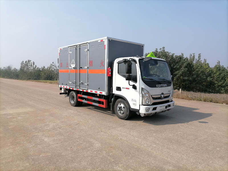 大力牌DLQ5043XZWBJ6雜項危險物品廂式運輸車公告圖片