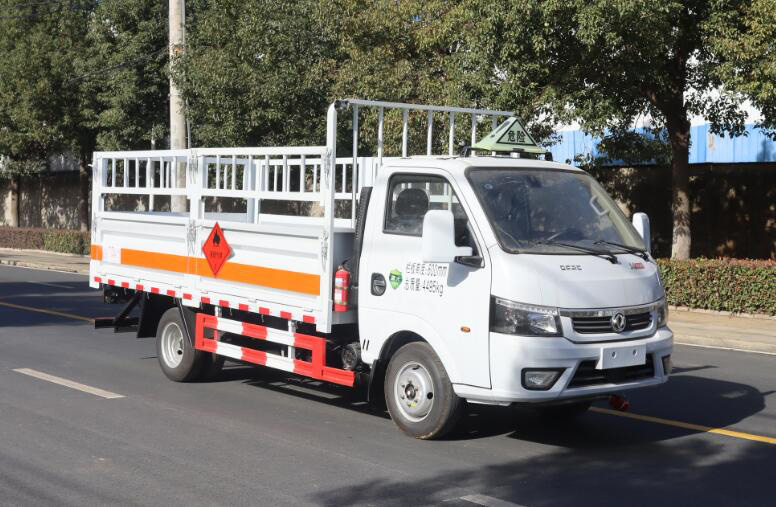 中汽力威牌HLW5045TQPEQ6氣瓶運輸車公告圖片