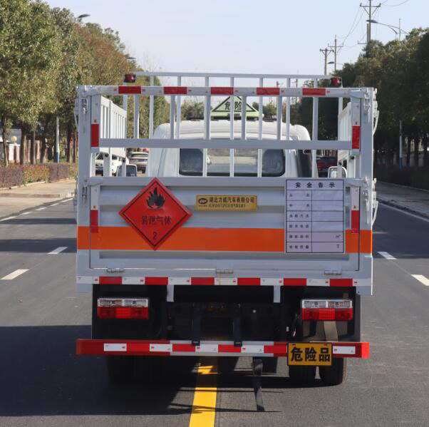 中汽力威牌HLW5045TQPEQ6氣瓶運輸車公告圖片