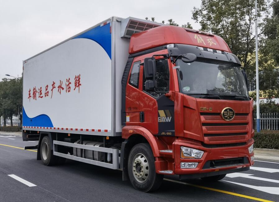 汇力威牌VVV5180TSCCA6鲜活水产品运输车公告图片