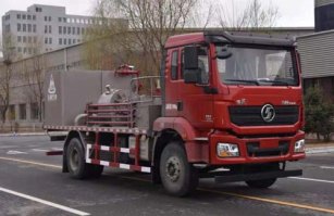 华油牌HTZ5170TJC洗井车