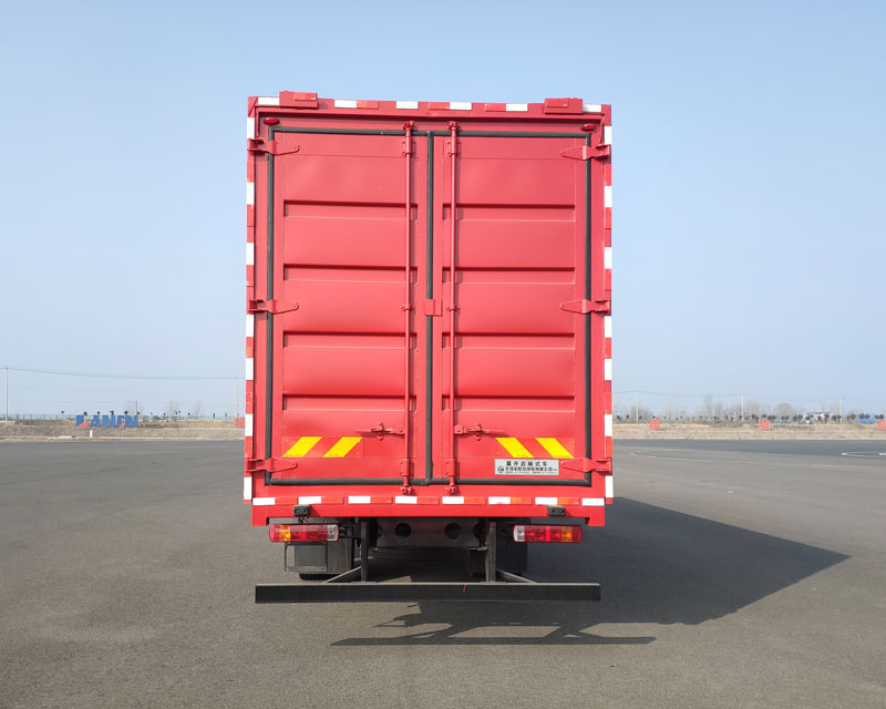 天順牌CHZ5181XYKQ6翼開(kāi)啟廂式車公告圖片