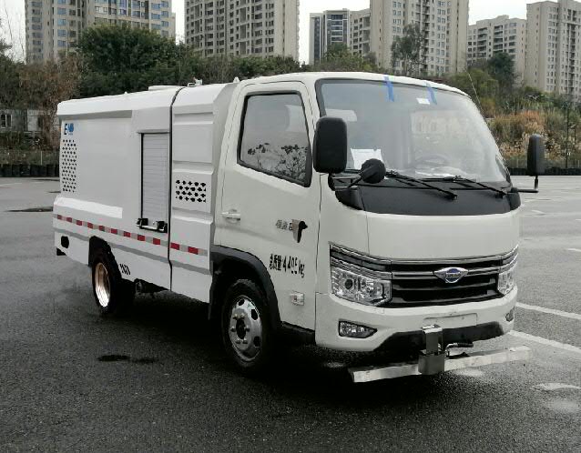 福田牌BJ5045TYHEV-H1纯电动路面养护车公告图片