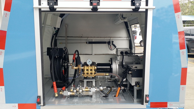 五菱牌LQG5032GQXEV純電動清洗車公告圖片