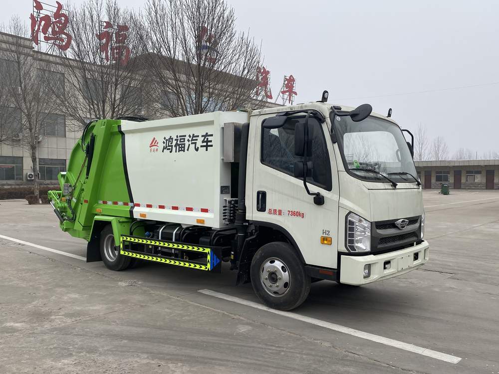 巨運(yùn)牌LYZ5070ZYSBJ6壓縮式垃圾車公告圖片