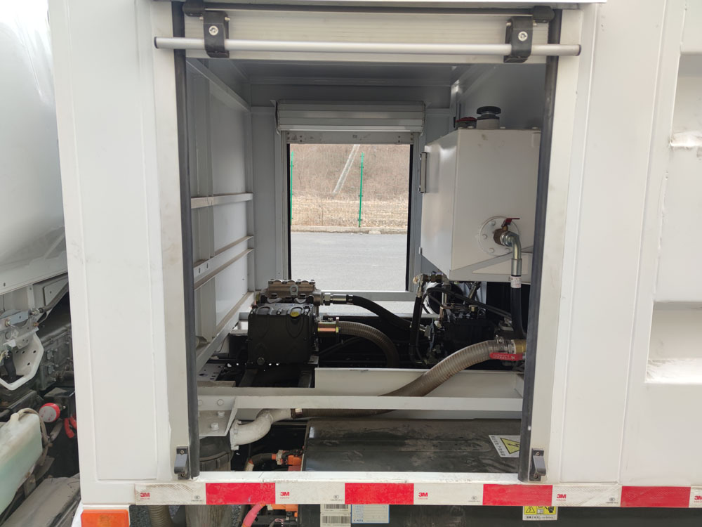 陸平機器牌LPC5070GQXBEV純電動下水道疏通清洗車公告圖片