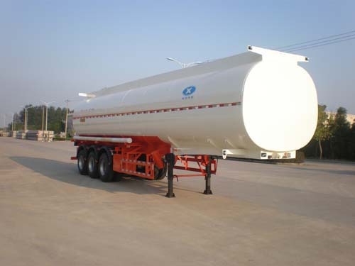 恒信致远牌12米31吨3轴食用油运输半挂车(CHX9400GSY)