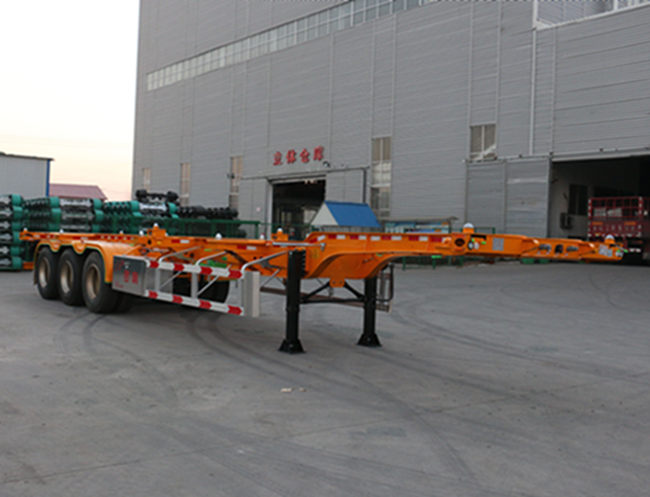 锣响牌12.6米32.7吨3轴集装箱运输半挂车(LXC9380TJZE)