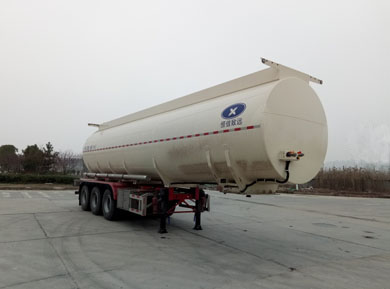 恒信致远牌11米32.5吨3轴食用油运输半挂车(CHX9404GSY)