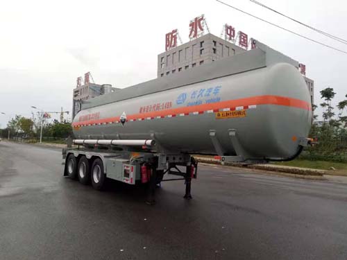 恒信致远牌10.5米32.8吨3轴腐蚀性物品罐式运输半挂车(CHX9409GFW)