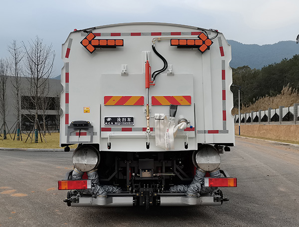 福龍馬牌FLM5180TXSDF6Q洗掃車(chē)公告圖片