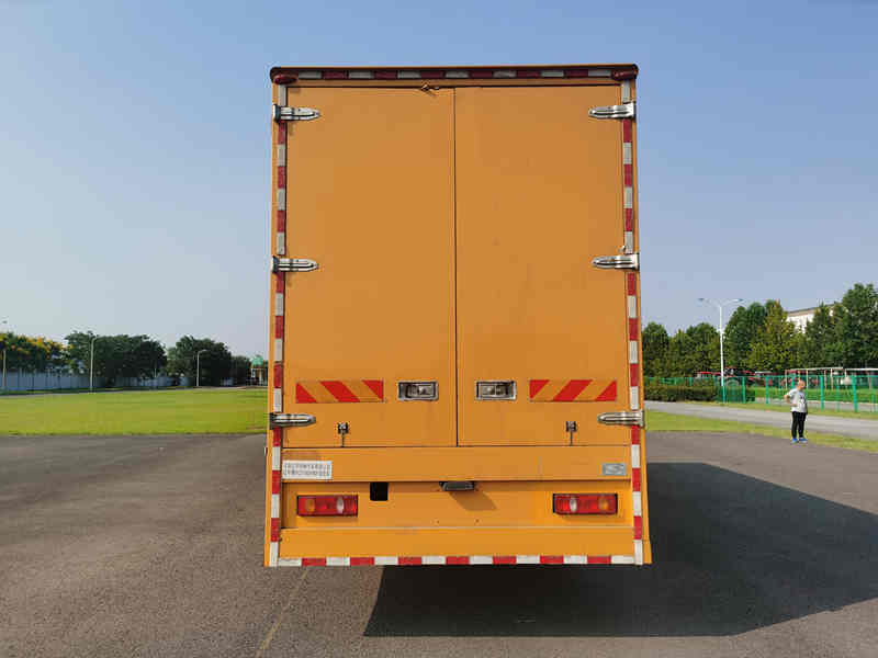 紅宇牌HYZ5180XXHDF救險(xiǎn)車公告圖片