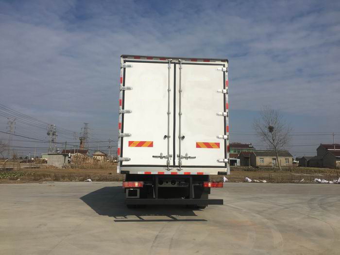 汕德卡牌ZZ5186XLCK521GF1冷藏车公告图片