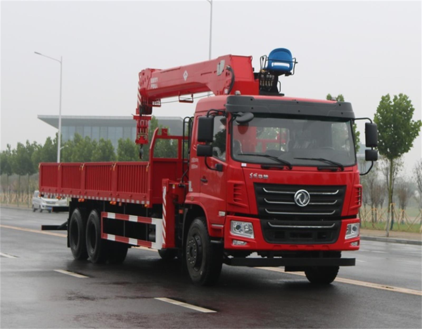 新飛工牌HFL5253JSQ隨車起重運(yùn)輸車公告圖片