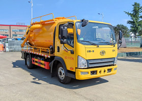 清洗吸污车
