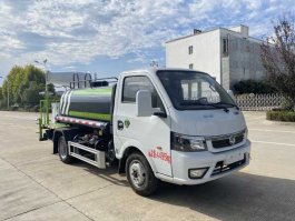 绿化喷洒车