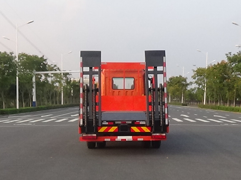 江淮牌HFC5181TPBP3K4A45S平板運(yùn)輸車公告圖片