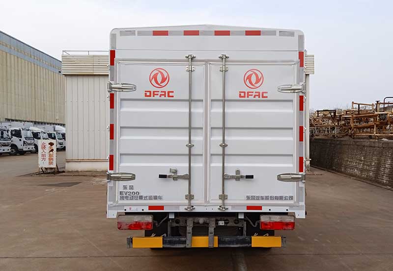 東風(fēng)牌DFA5040CCYTBEV6純電動(dòng)倉(cāng)柵式運(yùn)輸車公告圖片