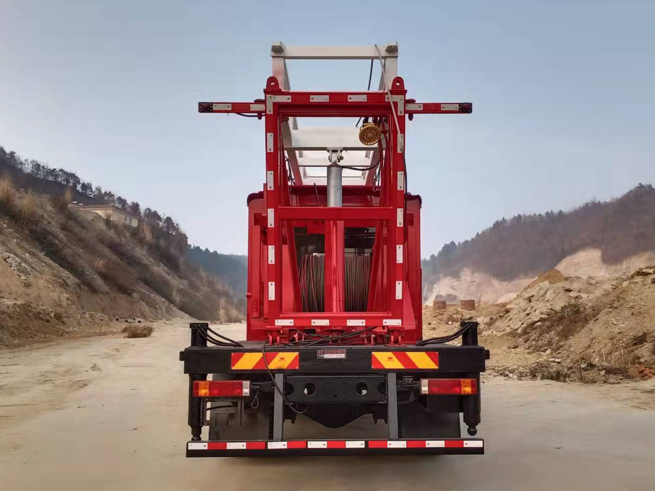 專致牌YZZ5170TCYSX6采油車公告圖片