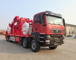 JR5390TLG连续油管作业车图片