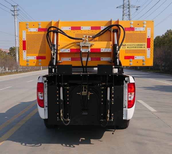 華通牌HCQ5030TFZJX6防撞緩沖車公告圖片