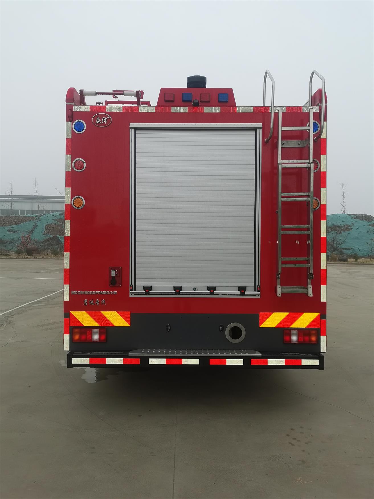 焱泽牌MDZ5160GXFPM60/HW泡沫消防车公告图片