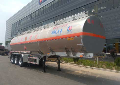 河海明珠牌12.2米34.5吨3轴铝合金运油半挂车(MZC9401GYY)