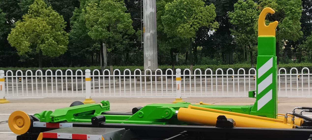 楚飞牌CLQ5040ZXX6E车厢可卸式垃圾车公告图片