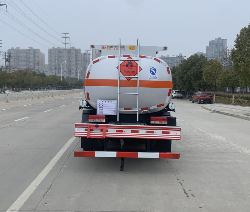 楚飛牌CLQ5120GYY6E運(yùn)油車公告圖片